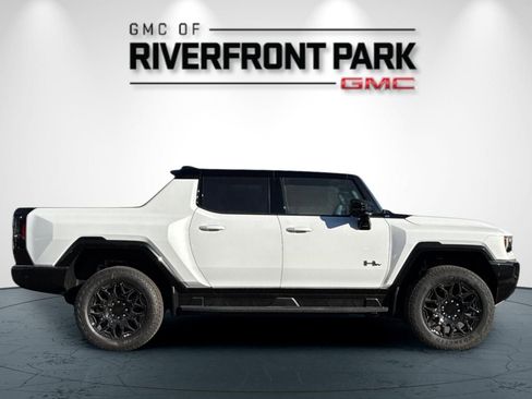 New 2026 GMC Hummer EV 4x4 Crew Cab image 2