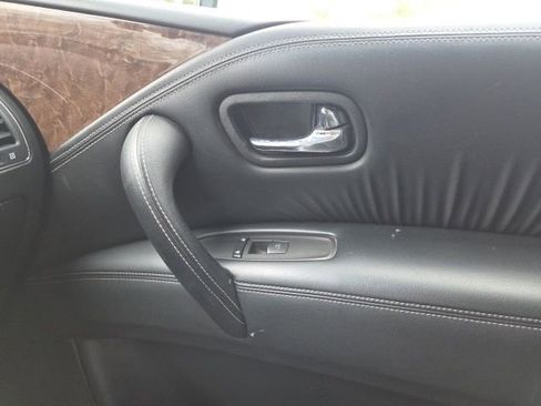 Used 2017 INFINITI QX80 4WD w/ Driver Assistance Package image 30