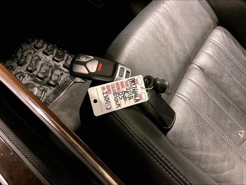 Used 2018 Audi Q5 2.0T Premium Plus w/ Premium Plus Package image 11