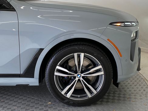 New 2026 BMW X7 xDrive40i w/ M Sport Package image 10