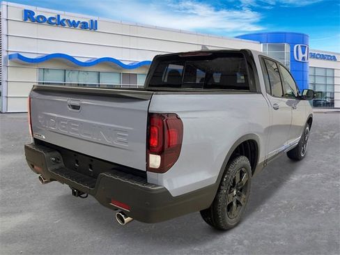 New 2026 Honda Ridgeline Black Edition image 7