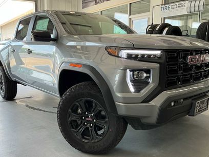 New 2025 GMC Canyon Elevation w/ Convenience Package