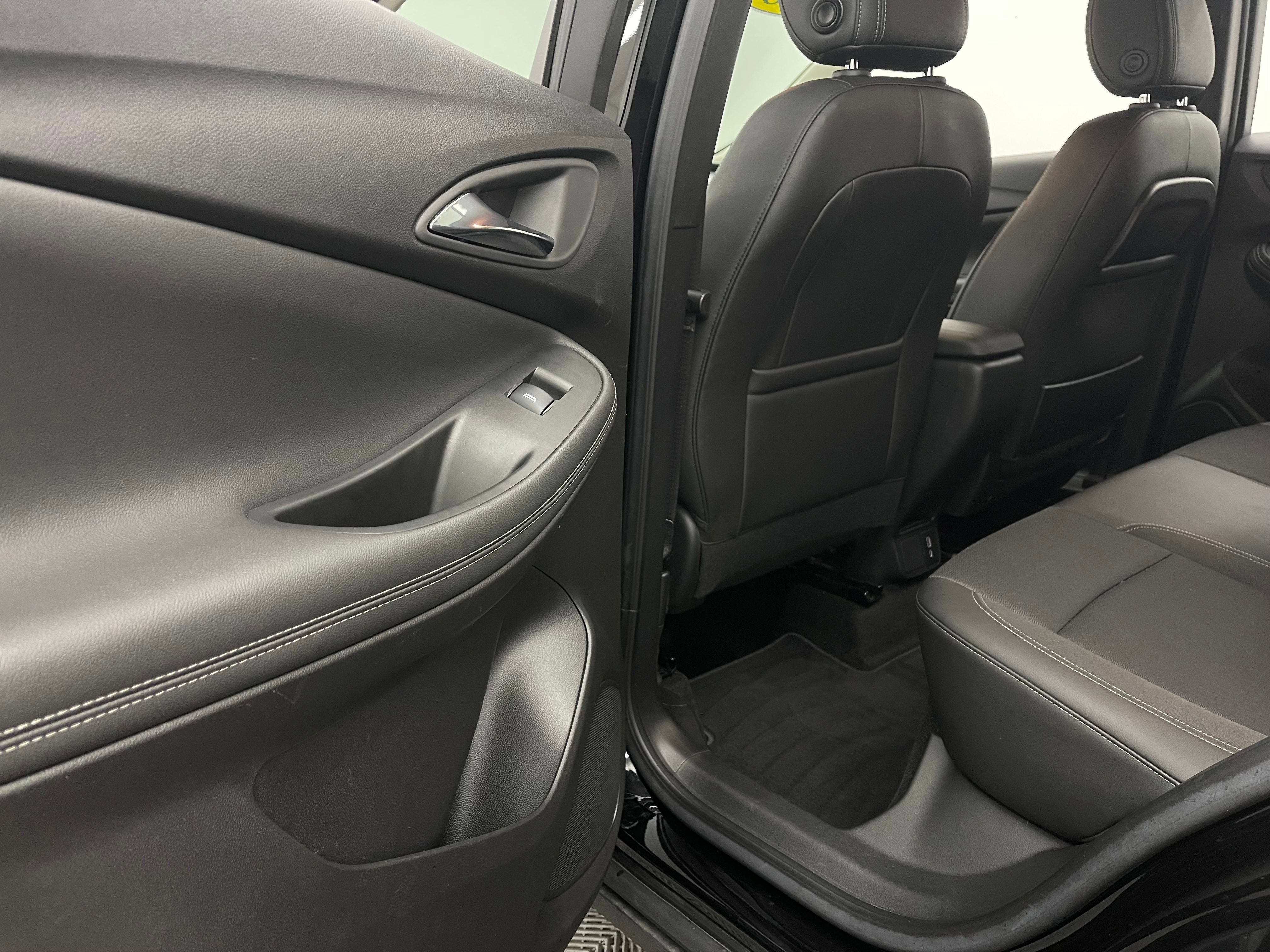 Used 2023 Buick Encore GX Select FWD image 35