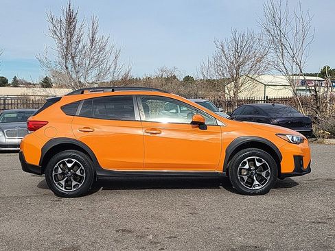 Used 2019 Subaru Crosstrek 2.0i Premium image 3