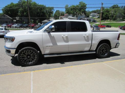 Used 2023 RAM 1500 Laramie AWD/4WD image 10