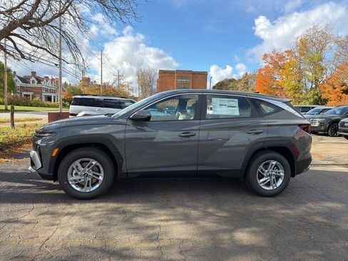 New 2026 Hyundai Tucson SE image 4