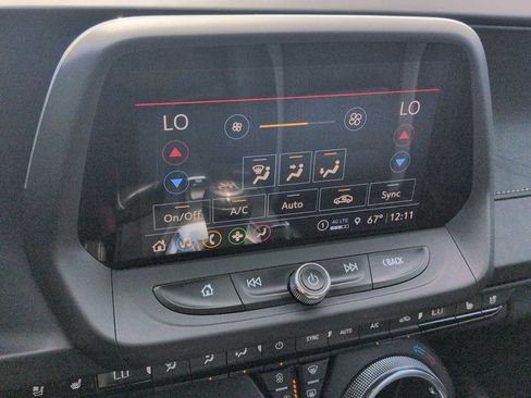 Used 2022 Chevrolet Camaro LT w/ Technology Package RWD image 24
