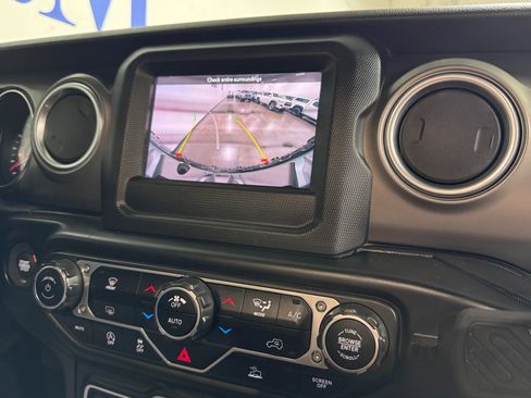 Used 2021 Jeep Wrangler Unlimited Rubicon image 19