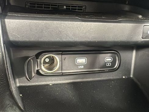 Used 2024 Kia Seltos EX image 27