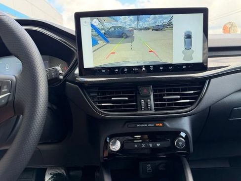 Used 2025 Ford Escape ST-Line w/ Equipment Group 301A FWD image 17