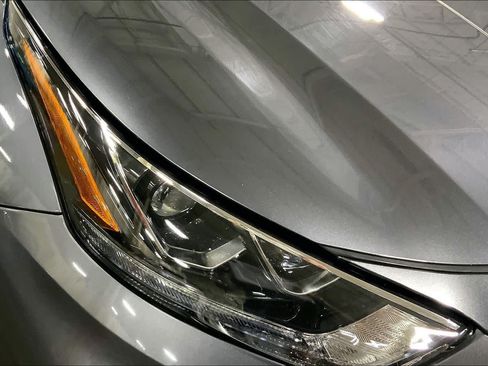 Used 2023 Toyota Highlander Platinum AWD/4WD image 28