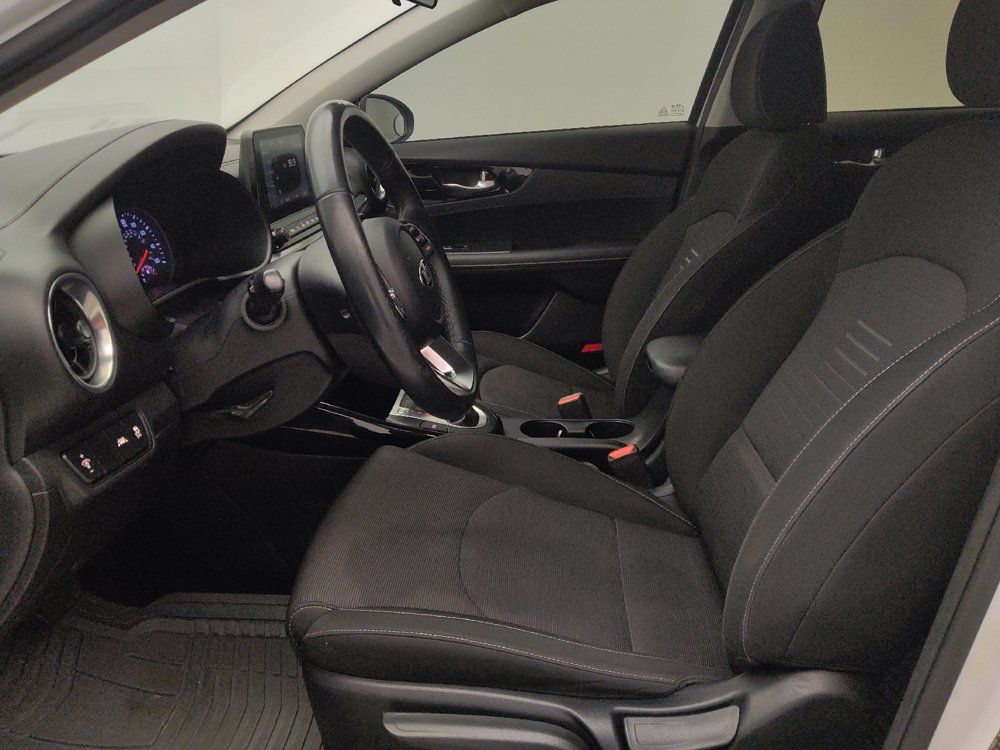 Used 2019 Kia Forte S w/ S Premium Package FWD image 17