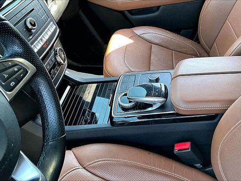 Used 2017 Mercedes-Benz GLE 43 AMG 4MATIC w/ Night Package image 11