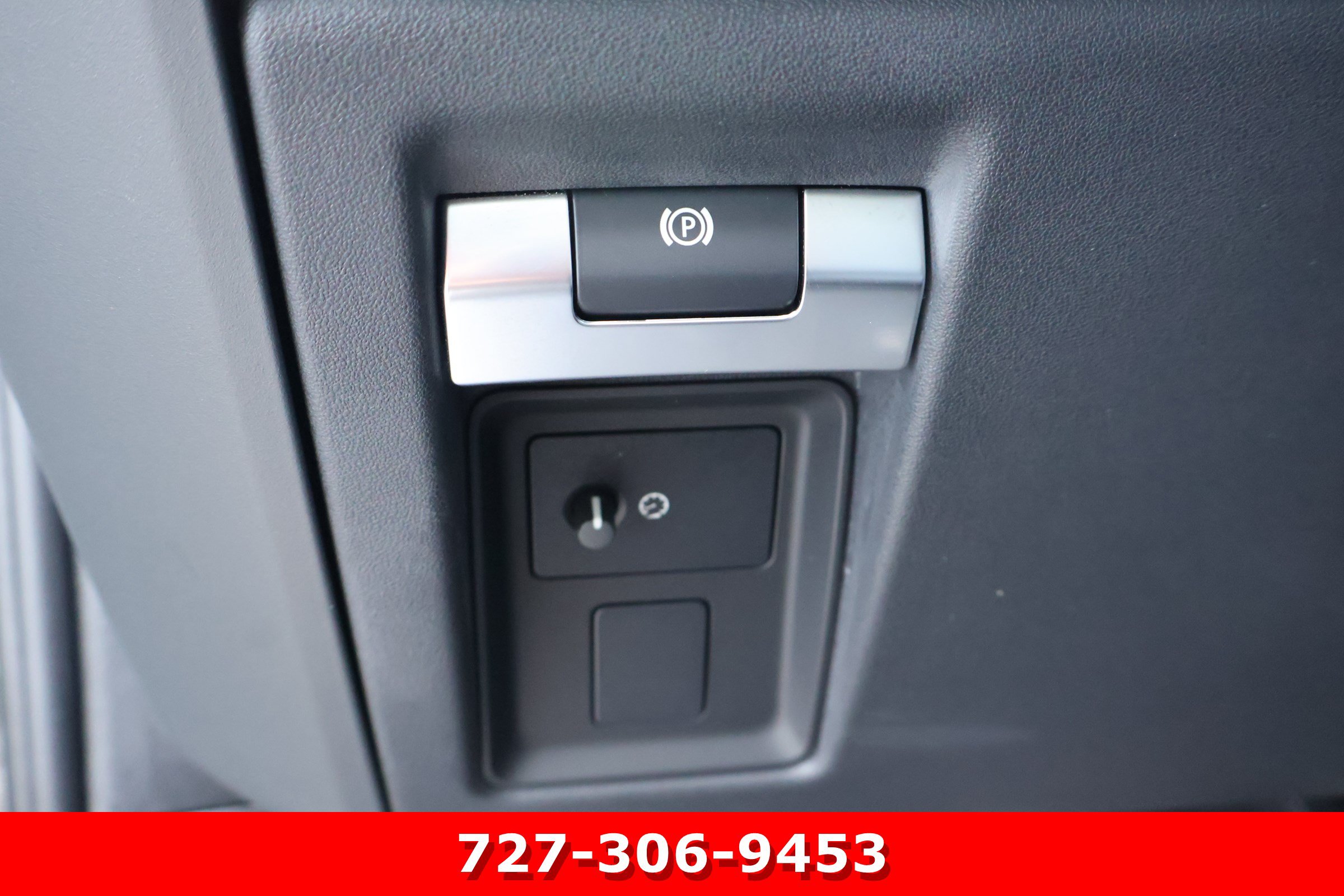 Used 2024 Land Rover Defender 110 X AWD/4WD image 22