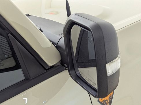 New 2025 Ford Bronco Badlands image 19