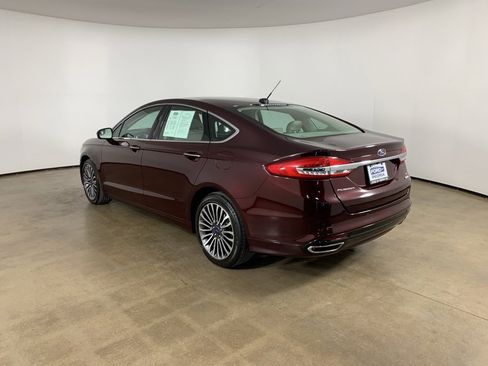 Used 2017 Ford Fusion SE w/ Fusion SE Technology Package image 14