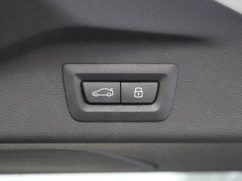 Used 2026 BMW X7 xDrive40i w/ M Sport Package AWD/4WD image 42