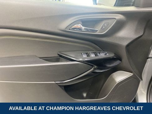 Certified 2024 Chevrolet Trax LT FWD image 30