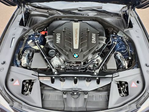 Used 2013 BMW 750Li image 10