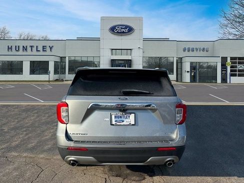 Used 2023 Ford Explorer Limited AWD/4WD image 4
