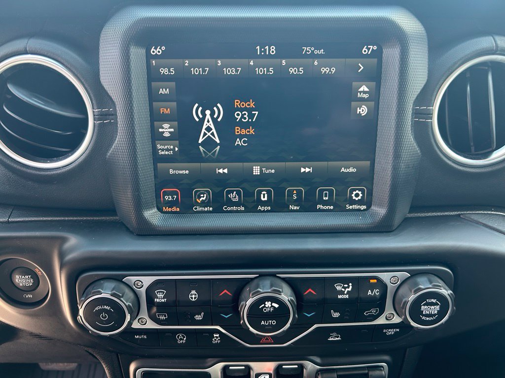 Used 2021 Jeep Gladiator Overland w/ Popular Equipment Package AWD/4WD image 17