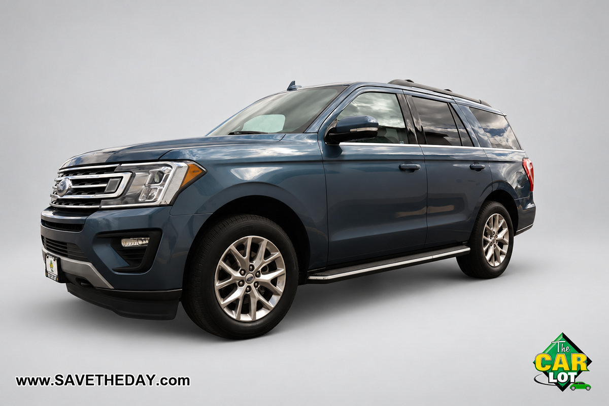 Used 2020 Ford Expedition XLT w/ Equipment Group 202A AWD/4WD image 4