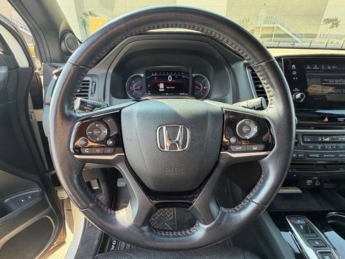 Used 2021 Honda Pilot Black Edition image 15