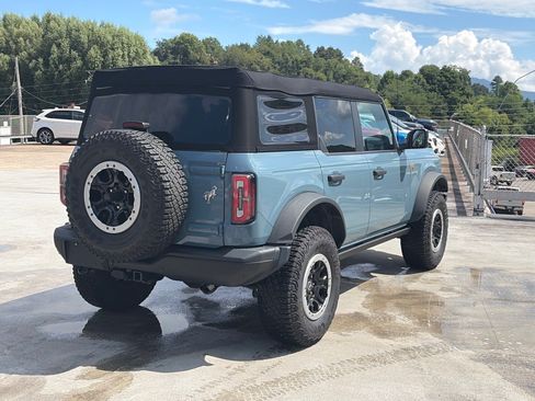 Used 2023 Ford Bronco Badlands w/ Sasquatch Package AWD/4WD image 3
