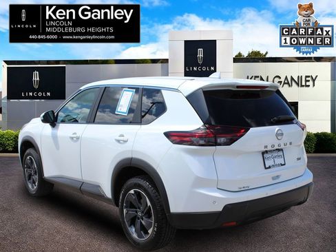 Used 2024 Nissan Rogue SV FWD image 5