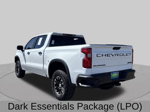 Used 2023 Chevrolet Silverado 1500 ZR2 w/ Technology Package AWD/4WD image 5
