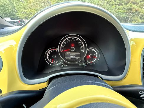 Used 2014 Volkswagen Beetle 1.8T image 14