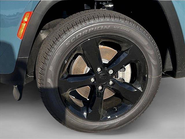 New 2026 Jeep Grand Cherokee L Limited w/ Limited Altitude Package RWD image 13
