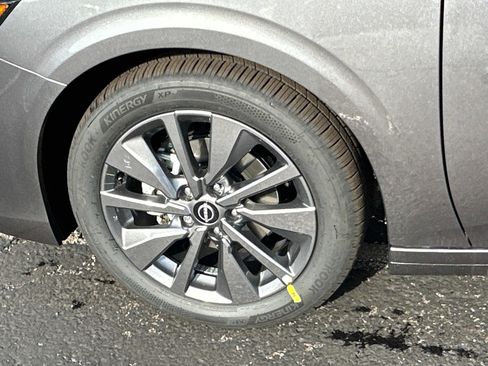New 2026 Nissan Sentra SL w/ Floor Mat Package FWD image 8