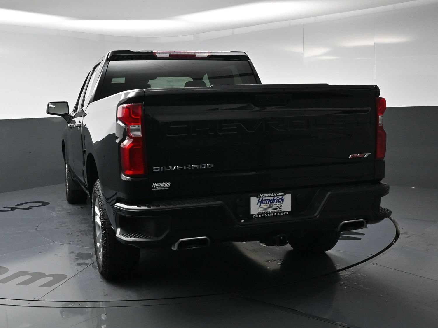 Used 2024 Chevrolet Silverado 1500 RST w/ Z71 Off-Road Package AWD/4WD image 8