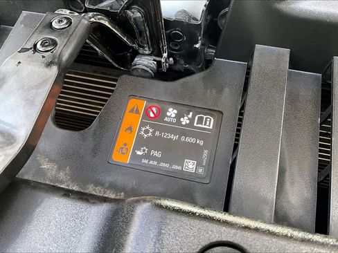 Used 2020 Chevrolet Silverado 1500 RST w/ Texas Edition image 33