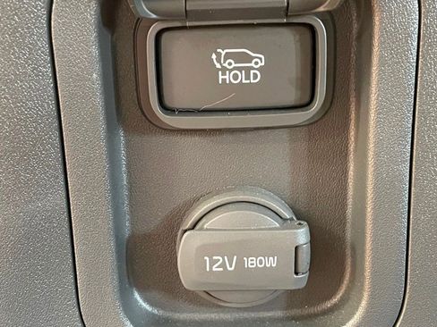 Used 2024 Kia EV9 Land image 37