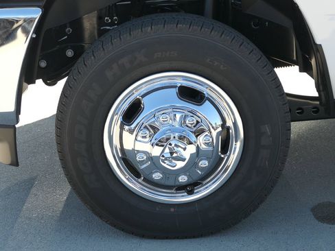New 2026 RAM 3500 Tradesman AWD/4WD image 9