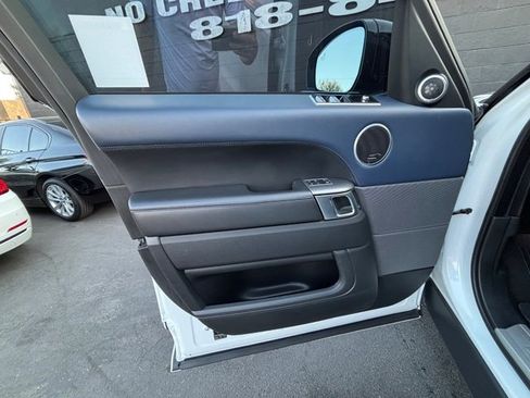 Used 2020 Land Rover Range Rover Sport HST AWD/4WD image 32
