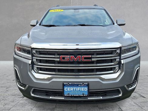 Certified 2023 GMC Acadia SLE w/ Driver Convenience Package image 3