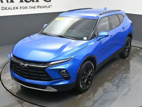 Used 2024 Chevrolet Blazer LT FWD image 44