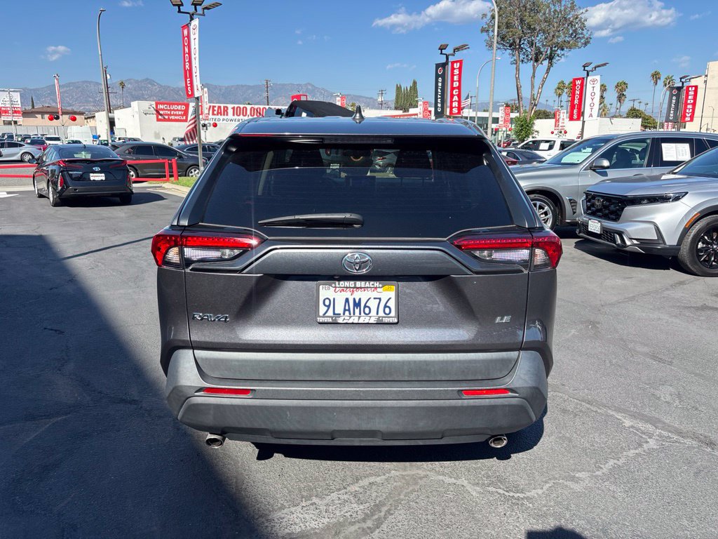 Used 2024 Toyota RAV4 LE FWD image 5