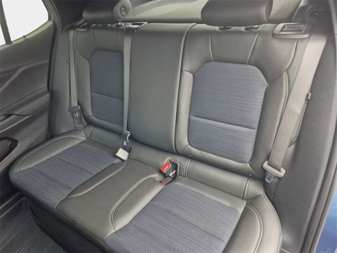 Used 2025 Buick Envista Preferred image 19