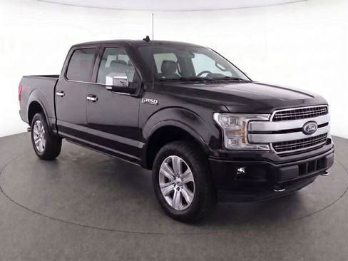 Used 2019 Ford F150 Platinum w/ Equipment Group 701A Luxury AWD/4WD image 3