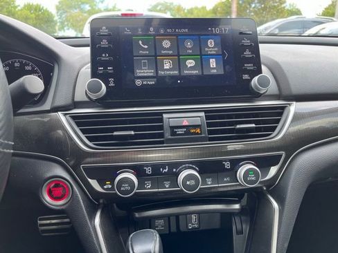 Used 2020 Honda Accord Sport image 7