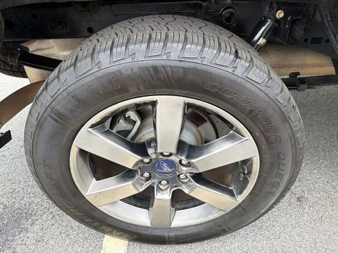 Used 2017 Ford F150 Lariat image 17