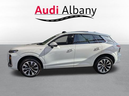 New 2026 Audi Q3 quattro 2.0T image 3