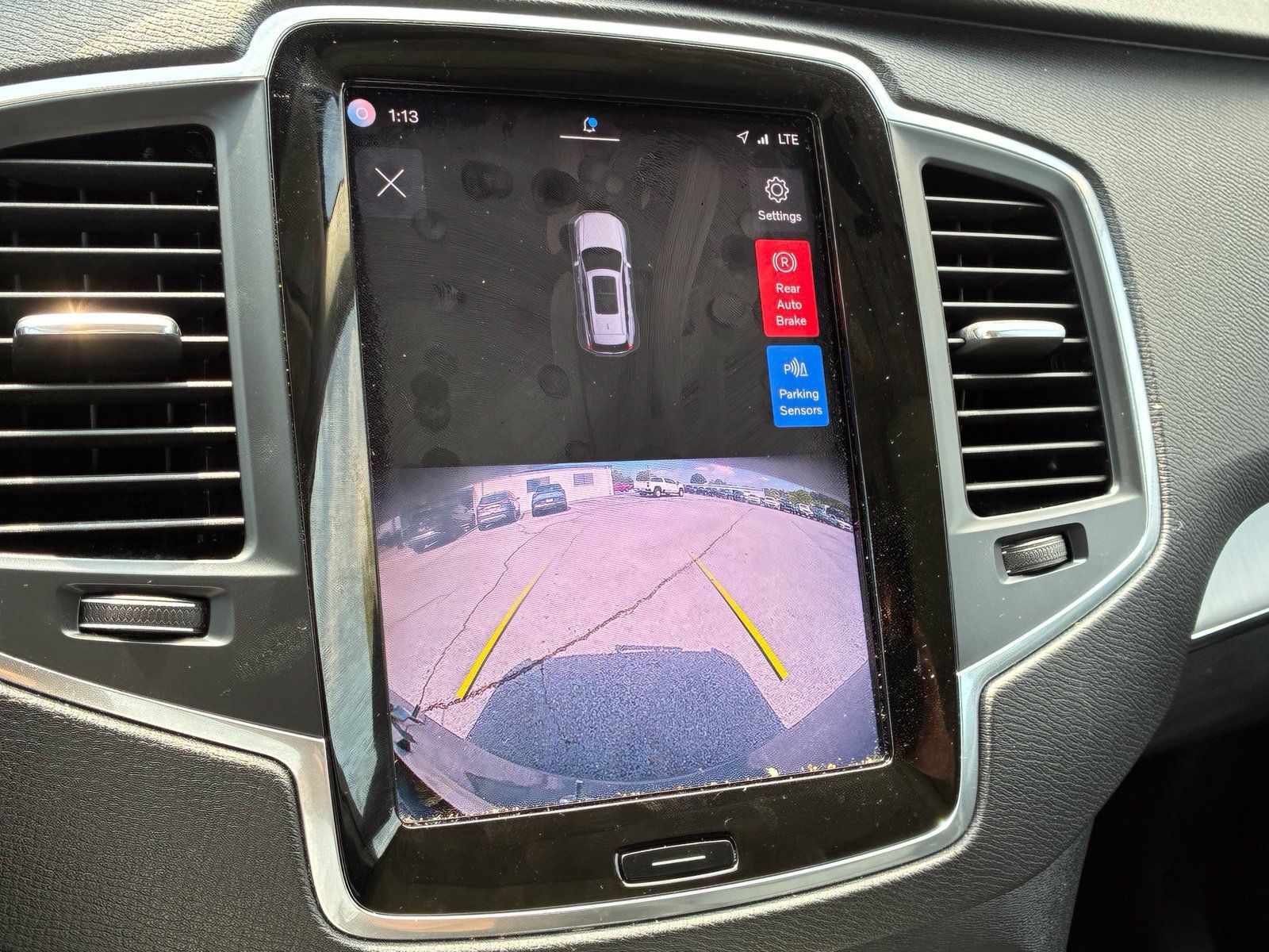 Used 2023 Volvo XC90 B5 Core AWD/4WD image 9