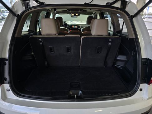 Used 2020 Honda Pilot Touring image 16