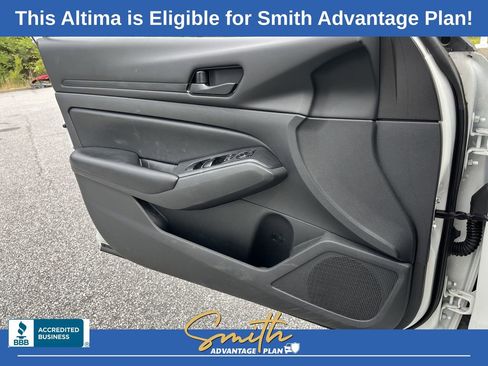 Used 2024 Nissan Altima 2.5 S FWD image 13