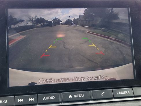 Used 2023 Nissan Rogue S image 17